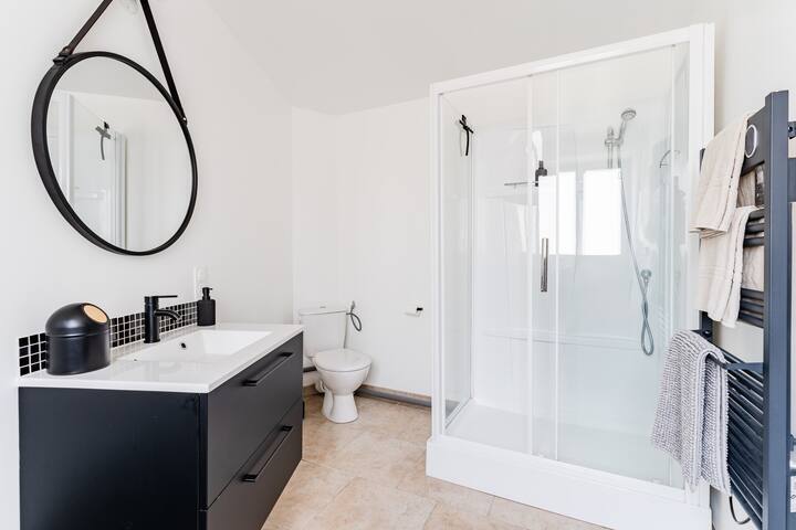 Salle de douche RDC